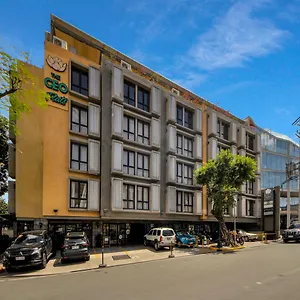 Super Oyo Capital O 907 Ceo Flats Makati City